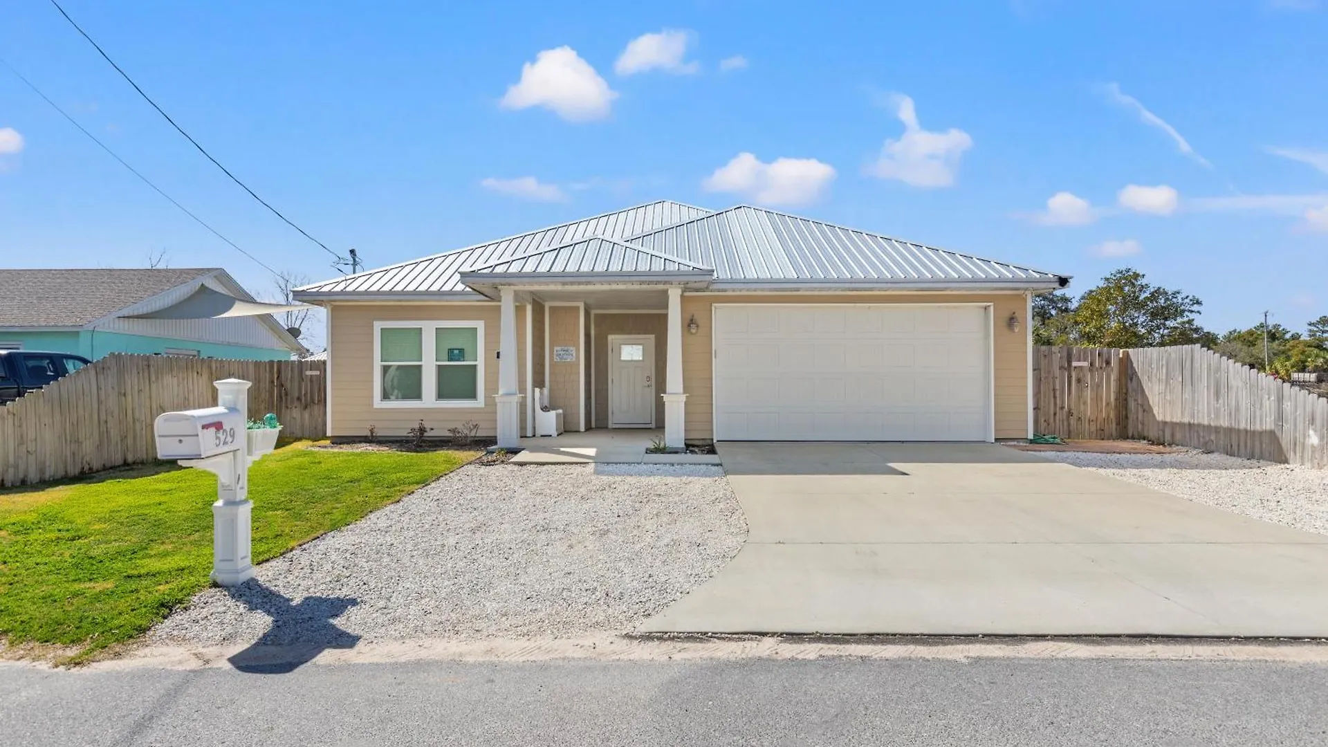 Semesterbostad Amazing New 3Br/2Ba Laguna Beach! / 6P Golf Cart: 2 Mins To Beach/West Pcb Panama City Beach
