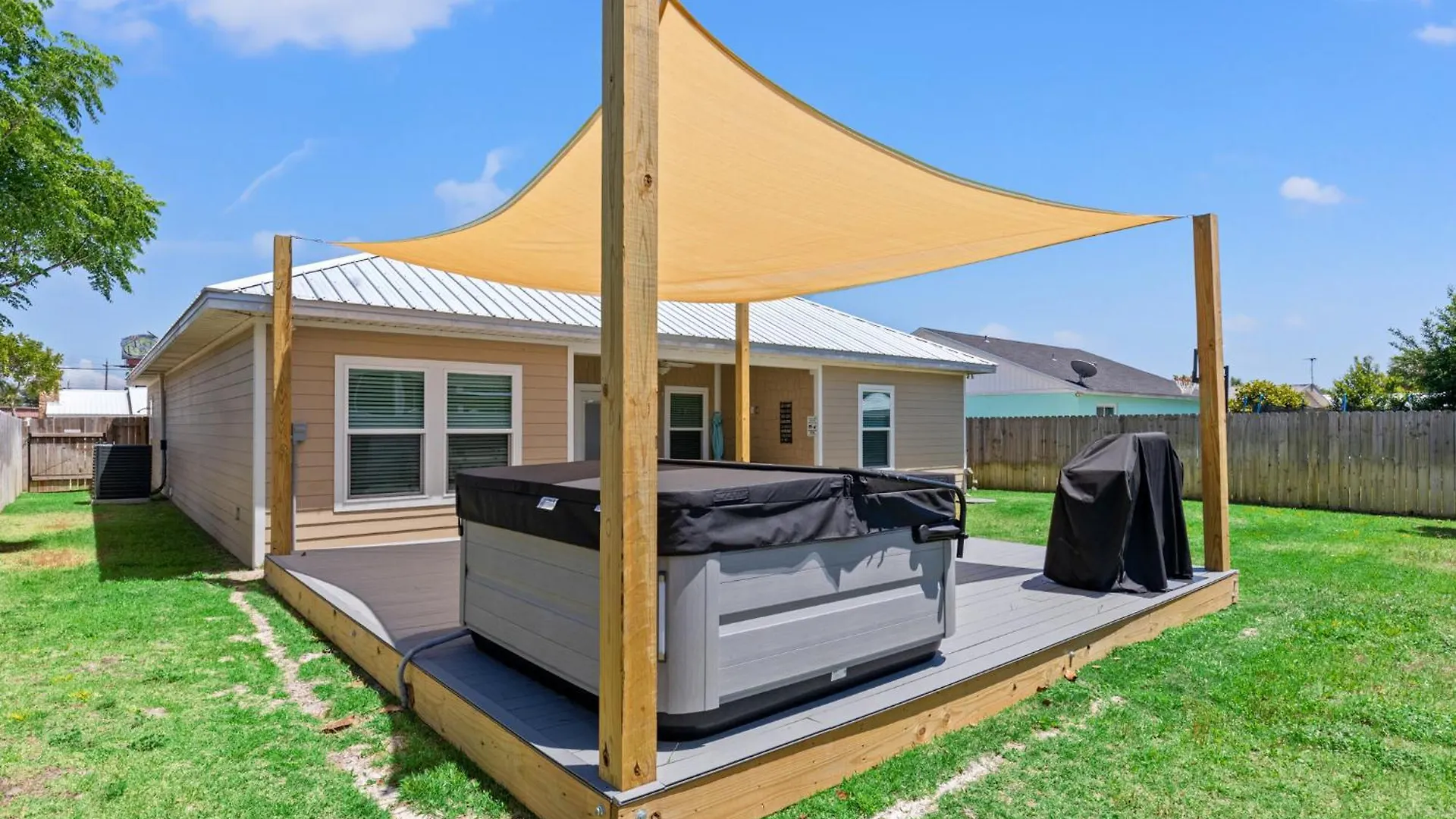 Amazing New 3Br/2Ba Laguna Beach! / 6P Golf Cart: 2 Mins To Beach/West Pcb Panama City Beach Semesterbostad