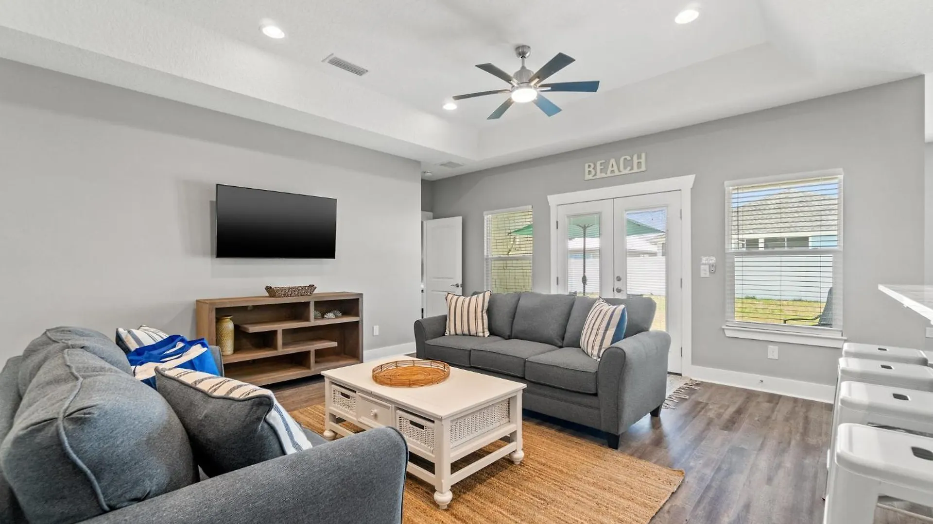 Amazing New 3Br/2Ba Laguna Beach! / 6P Golf Cart: 2 Mins To Beach/West Pcb Panama City Beach Holiday home